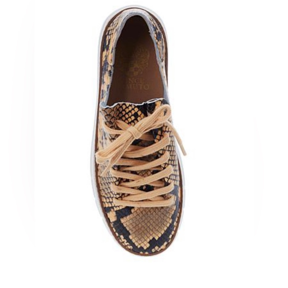 Vince Camuto Raina Flatform Sneaker size 8 1/2